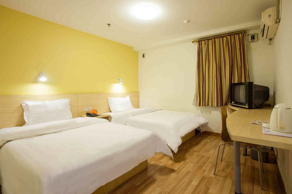 7Days Inn Kunming East Station Juhua Overpass Номер фото