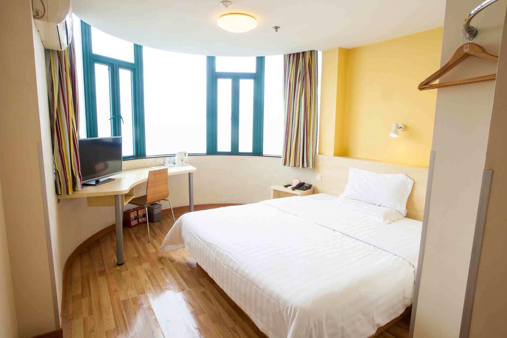 7Days Inn Kunming East Station Juhua Overpass Экстерьер фото
